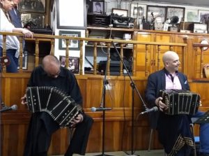 Músicos durante presentación Salón Malaga. Fotografía por Paula Pinzón 